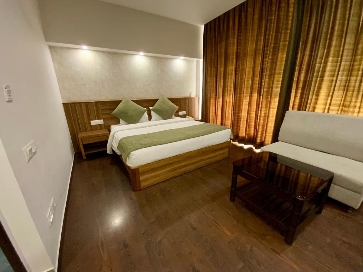 Hotel The Great Ganga Rishikesh Exterior photo