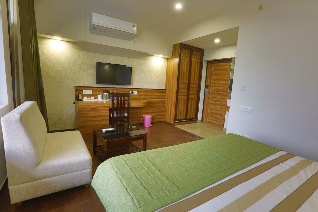 Hotel The Great Ganga Rishikesh Exterior photo